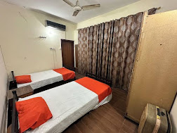 Professional Lahore Hostels image 5